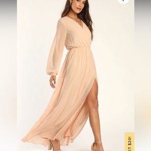 Lulus Blush Maxi dress with Slit Size M - Only worn once